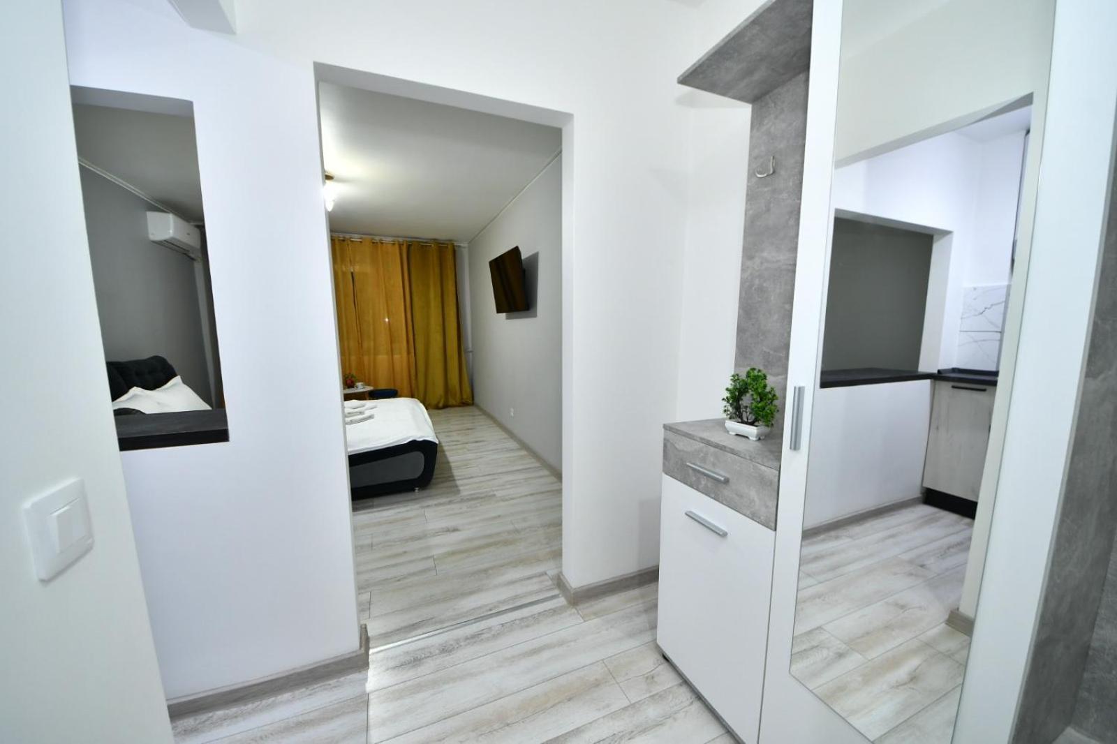 Sco Studio Apartment Galati  Ngoại thất bức ảnh